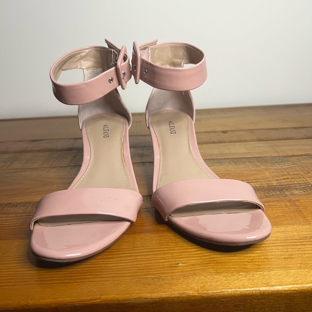 Alfani Wedge